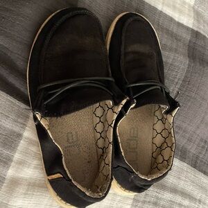 •Play condition• Youth Hey Dudes Y2